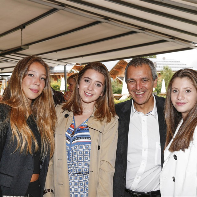 Lisa Perrier, Sara Guigui, le Professeur Pierre-Yves Dietrich, Carla Guigui