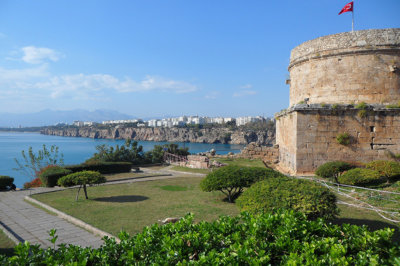 De la vieille ville d'Antalya, vue sur la cité moderne (c)G.A.-D