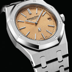 Audemars Piguet Montre Iconique Royal Oak Jumbo Extra-Thin