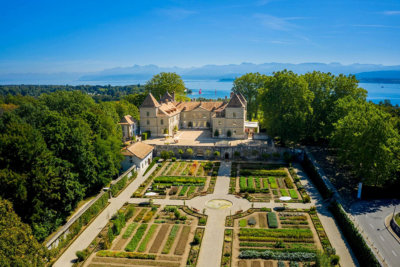 Le Château de Prangins et le jardin (c) Musée National Suisse