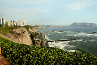 Lima. Perspective face au Pacifique depuis le quartier chic de Miraflorès (c) Luis Gamero