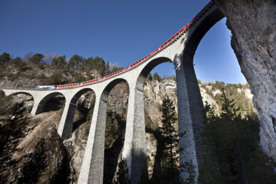Sur le viaduc de Landwasser RHB (c) Andrea Badrutt