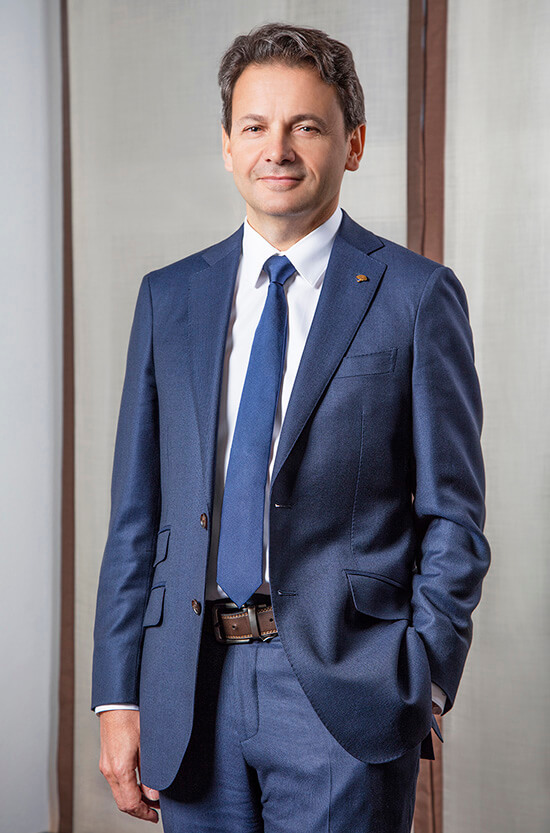 Exclusif Magazine : David Collas Directeur Général