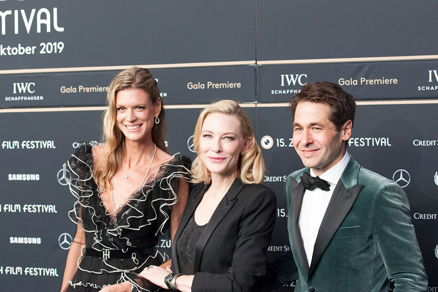 Soirée Awards avec Cate Blanchett et les co-directeurs Nadja Schilkdknecht et Karl Spoerr