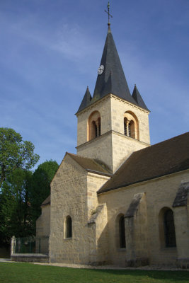 Magnifique clocher de l'Eglise au fil de l'eau à Gissey