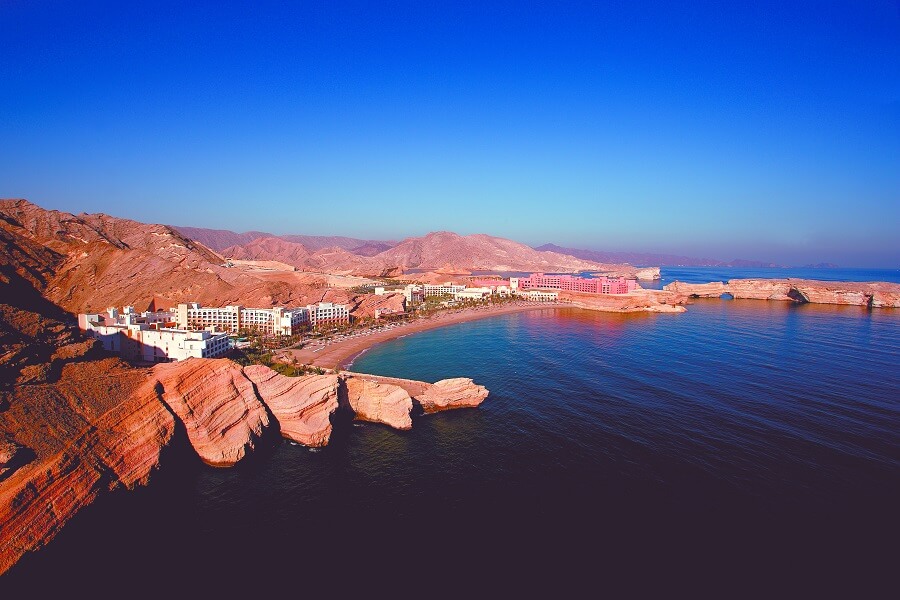 Vue aérienne sur Oman Shangri-La's Barr Al Jissah Resort et Spa (c) OTO