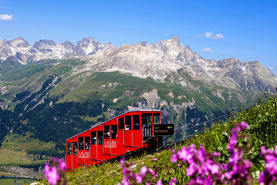 Muottas Muralgl un des plus fabuleux panoramas à découvrir sans faute (c) Engadin StMoritz Mountains