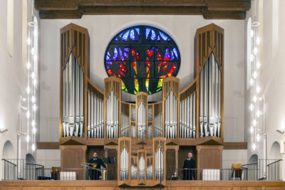Concert dans le cadre inspirant d'une cathédrale, Francesco D'Urso avec l'organiste Humberto Salvagni (c) Aline Bovard Rudaz