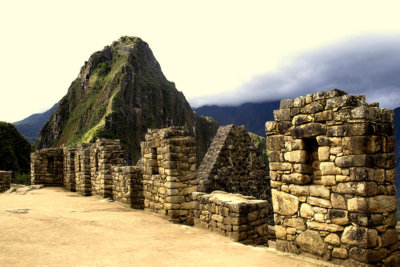 Machu Picchu la Cité Sacrée et ses impressionnantes murailles (C) GAD