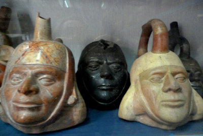 Trésors des Musées de Lima les nombreux objets et figurines témoins de l'époque Inca (c) GAD