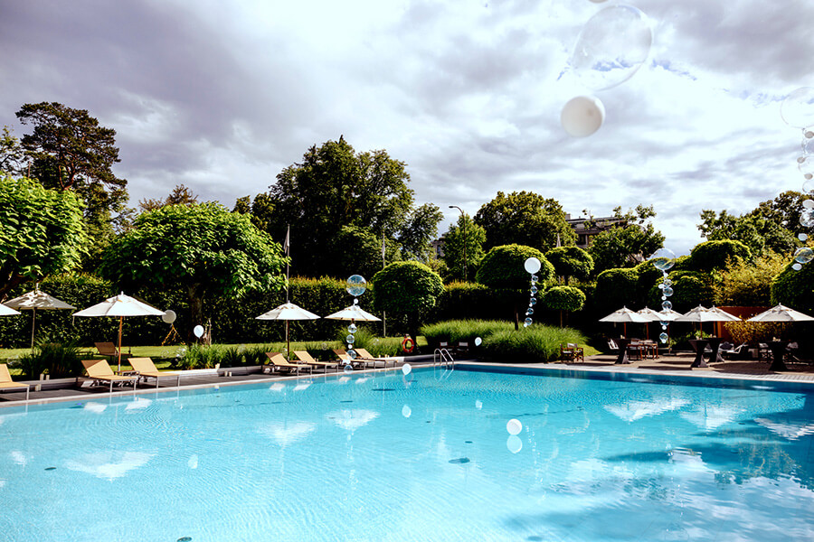 Eté 2022 Ouverture de la piscine de l'InterContinental Hotel la Pool Party dans l'attente des invités