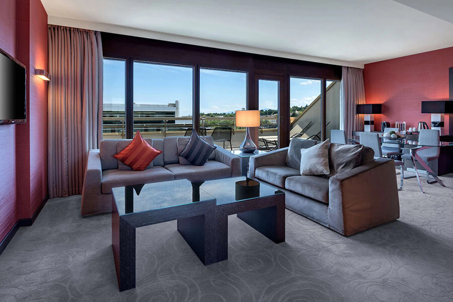 Hilton Hotel Geneva et Conference Centre propose des chambres propice aux réunions d'affaires (c) HHR