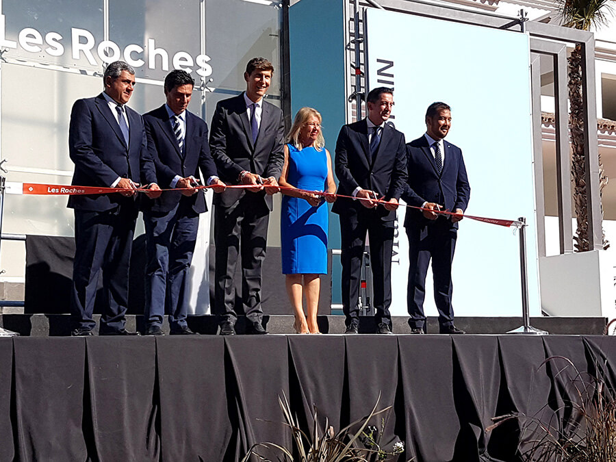 Moment solennel avec le couper du ruban à l'inauguration de la nouvelle extension Les Roches-Marbella (c) GAD