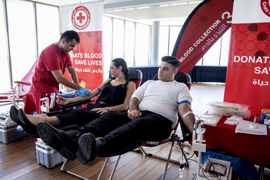 La Croix Rouge Suisse aide le Liban à pratiquer des conditions et règles strictes pour préserver 100% la qualité du sang jusqu'à la transfusion (c) CRS