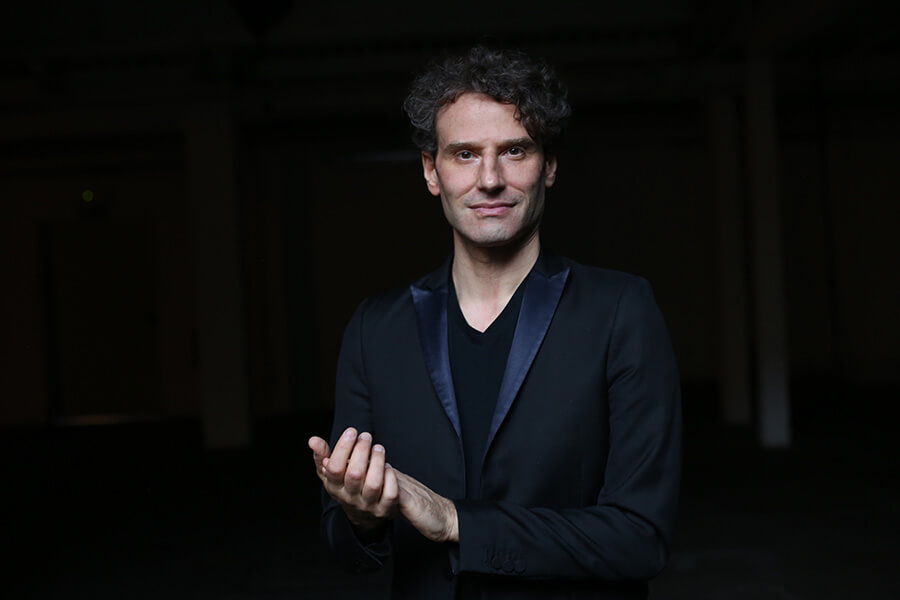 David Greilsammer Directeur musical et artistique de Geneva Camerata ©Yannick Perrin