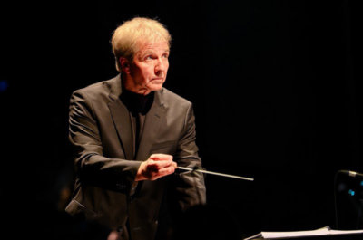 Thierry Fischer Chef d'orchestre sur la scène du BFM