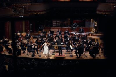 Affirmant son identité Jonathan Nott a mené l'OSR vers une vision musicale forte (c) Magali Dougados.