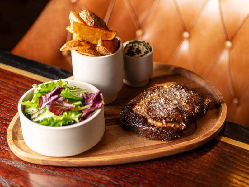 Pour les petites faims comme les envies de grande cuisine L'Artisan a les bonnes solutions (c) Rotary MGallery -Genève