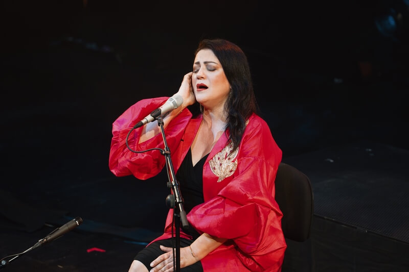 Nuit Bleue Orientale©Yalel avec Dorsaf Hamdani (c) Giulia Charbit