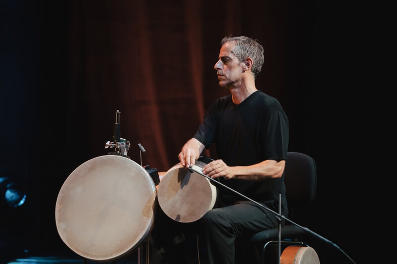 Nuit Bleue Orientale avec Bijan Chemirani aux tablas ©Giulia Charbit