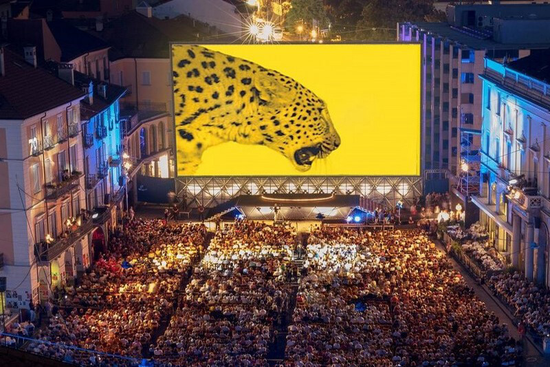 Vue sur la Piazza Grande en attendant la projection d'un film (c) Locarno Film Festival